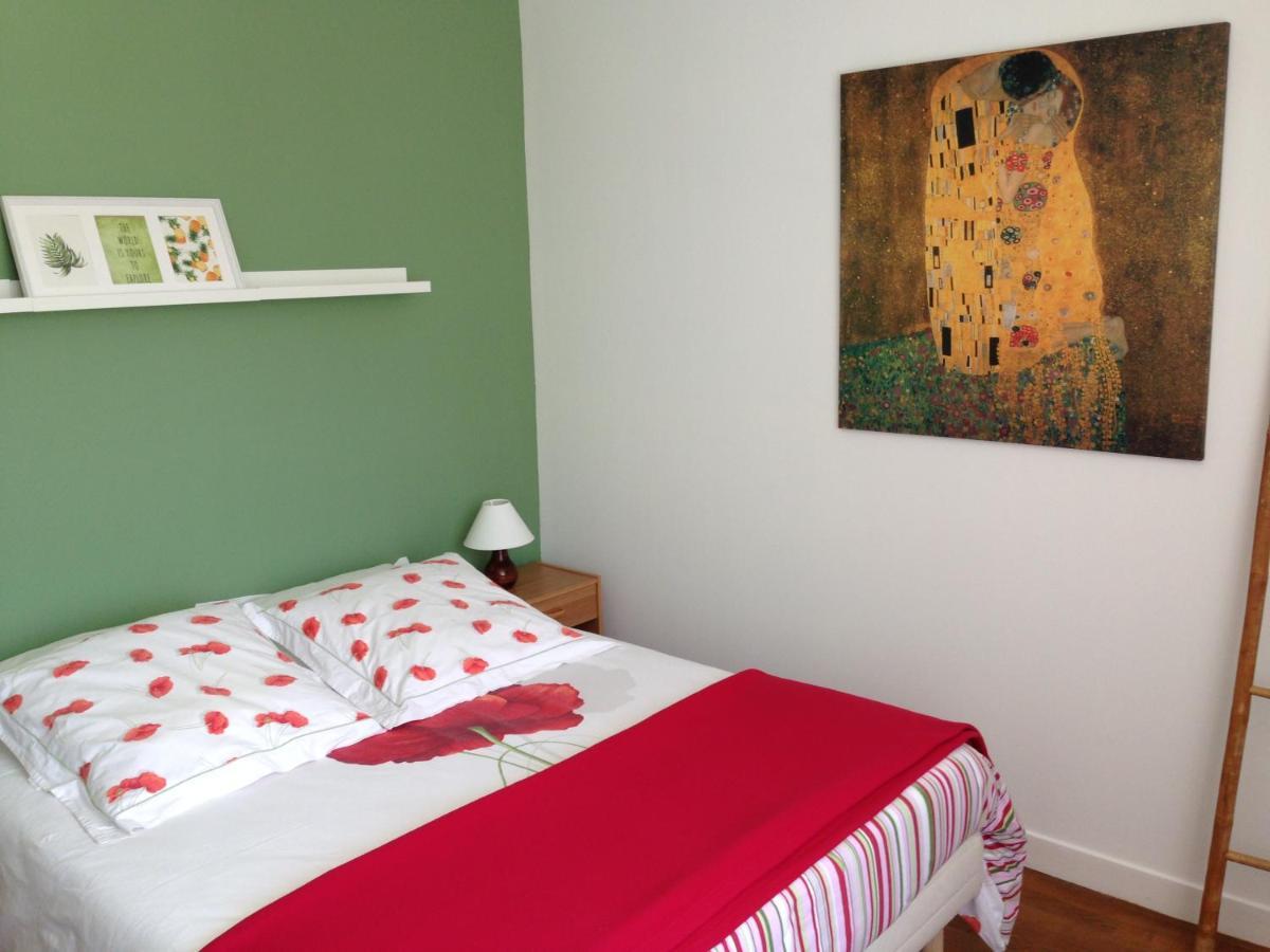 Auberge De La Roque La Roquette Luaran gambar